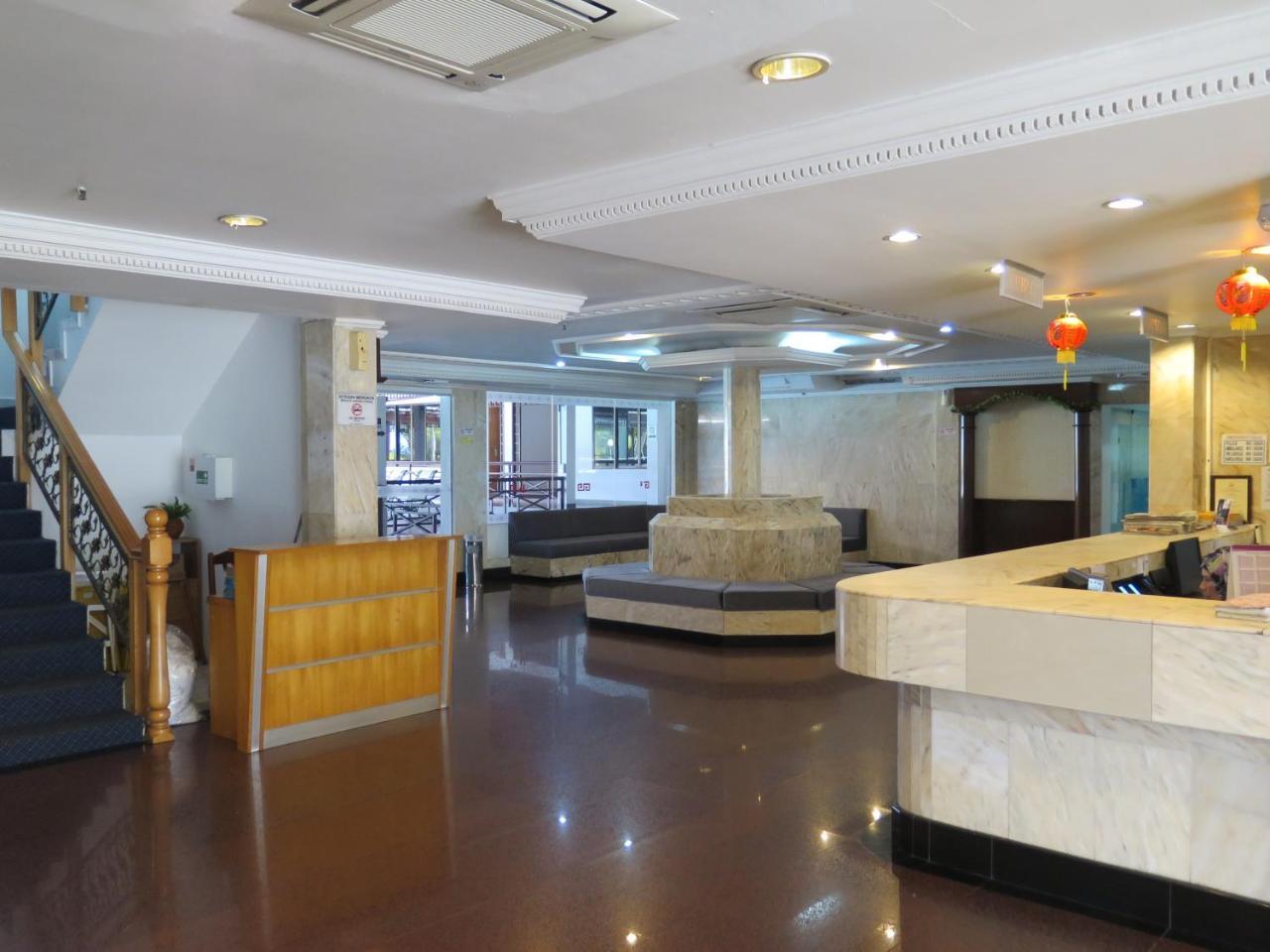 Sea View Resort Hotel & Apartments Kuala Belait Esterno foto